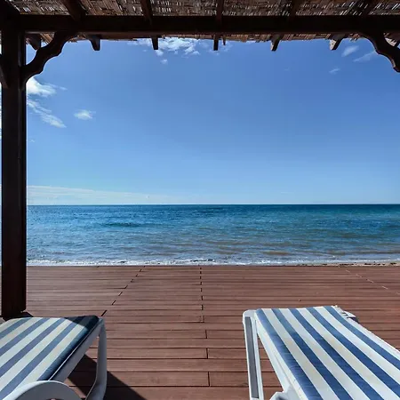 Thalassa Beach Penthouse Vokolidha