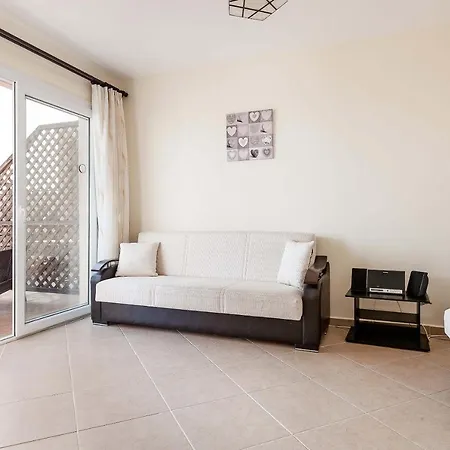Thalassa Beach Penthouse Vokolidha